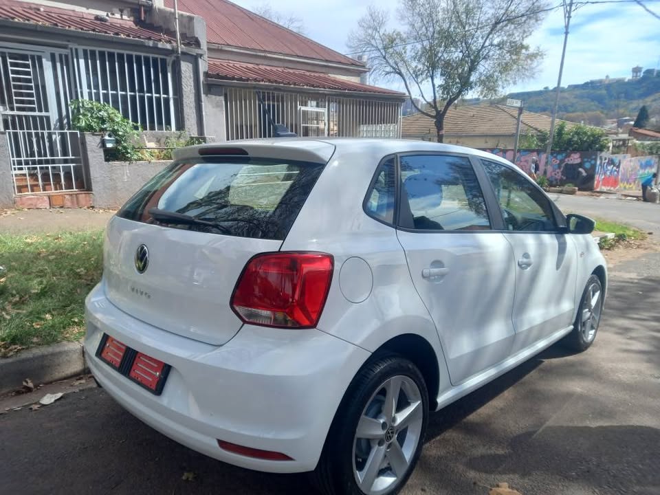 2025 VW Polo Vivo 1.4 Petrol, Manual, White, Full Service History  Spare key.