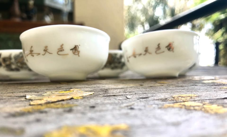 Exquisite Elegance: Set of 4 Porcelain Sake Bowls