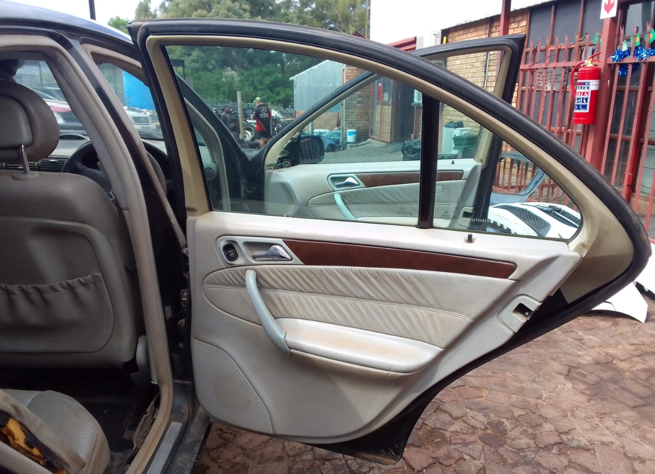 Used Mercedes C270 CDI Door Shells - Inside & Outside for Sale - Private Seller Used Mercedes C270 CDI Door Shells - Inside & Outside for Sale - Private Seller
