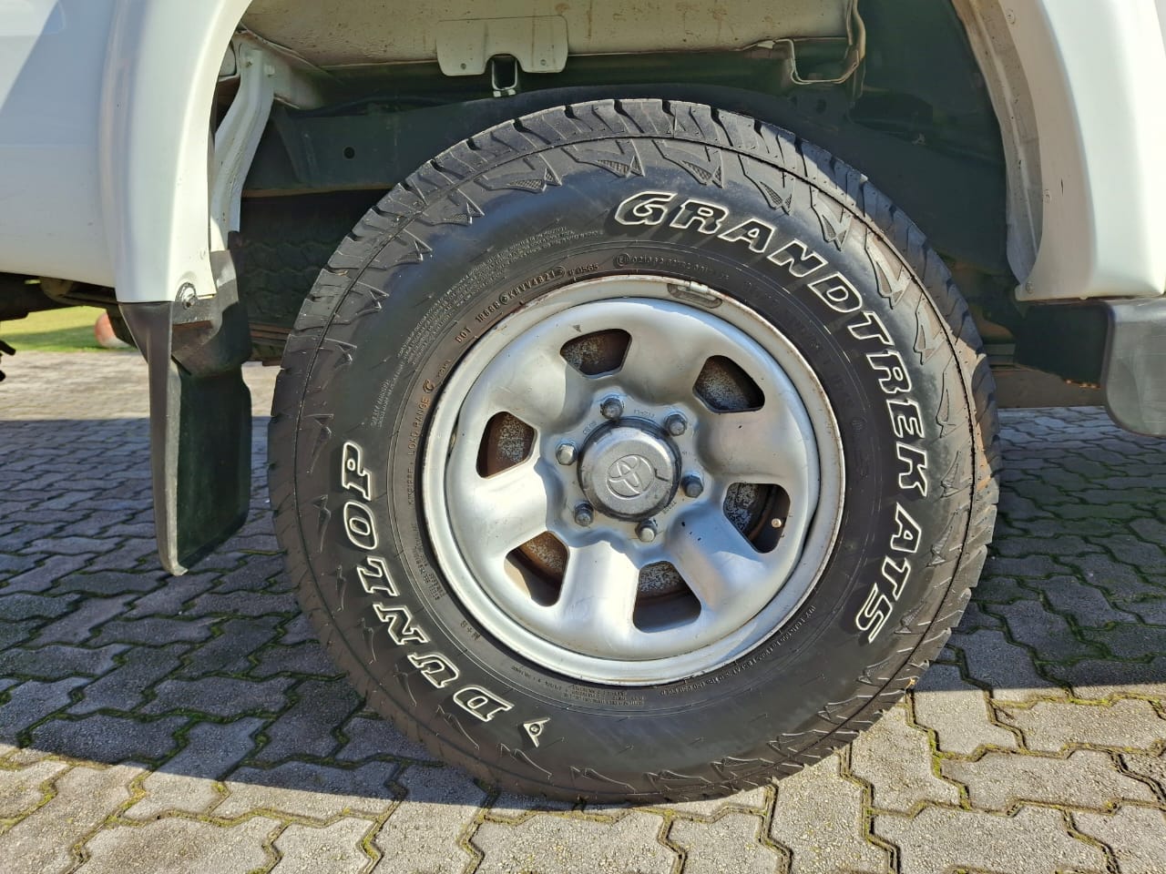 Toyota Hilux Raider 2700i