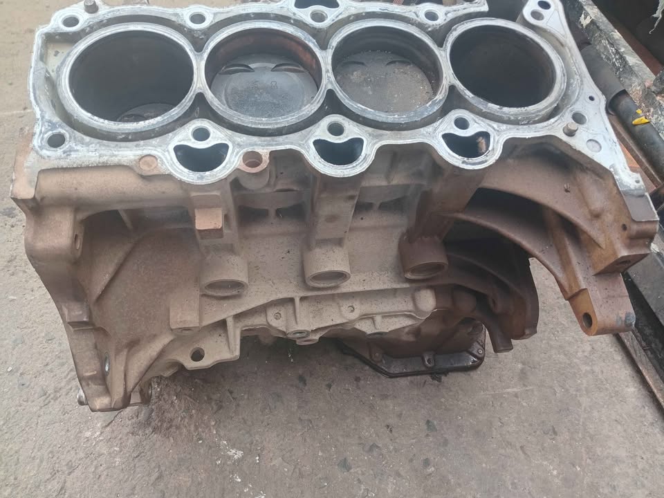 Hyundai accent 1.6 complete engine block - Private Seller