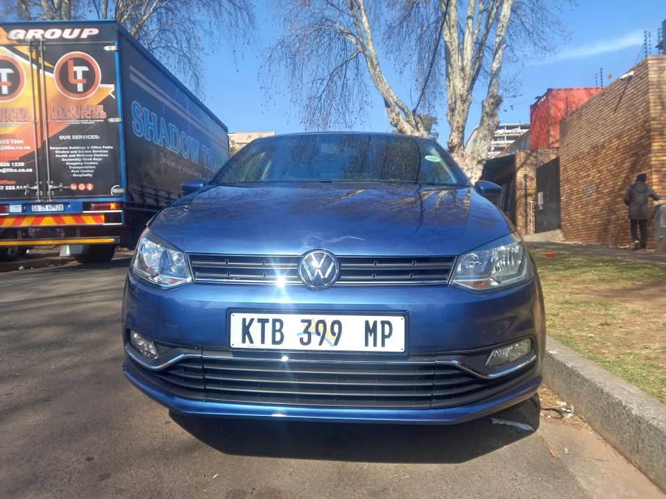 2017 VW Polo Tsi 1.2 Petrol, Manual, Blue, 52000kms