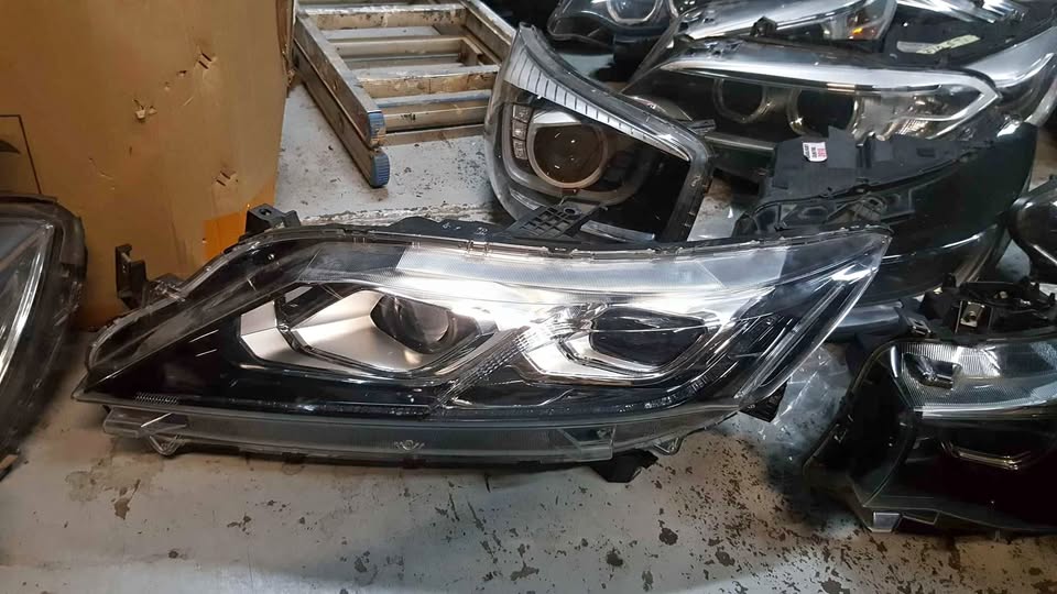 TOYOTA PRADO NEW SHAPE HEADLIGHT - Private Seller TOYOTA PRADO NEW SHAPE HEADLIGHT - Private Seller