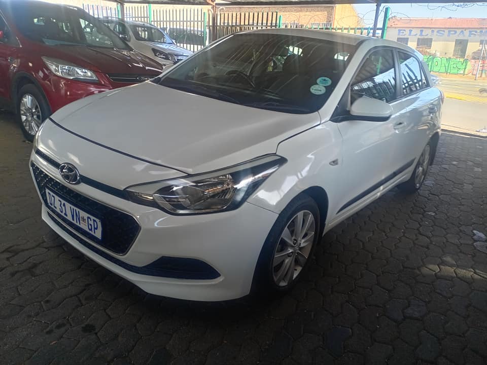 Hyundia i120 1.4 Manual petrol 2015 White