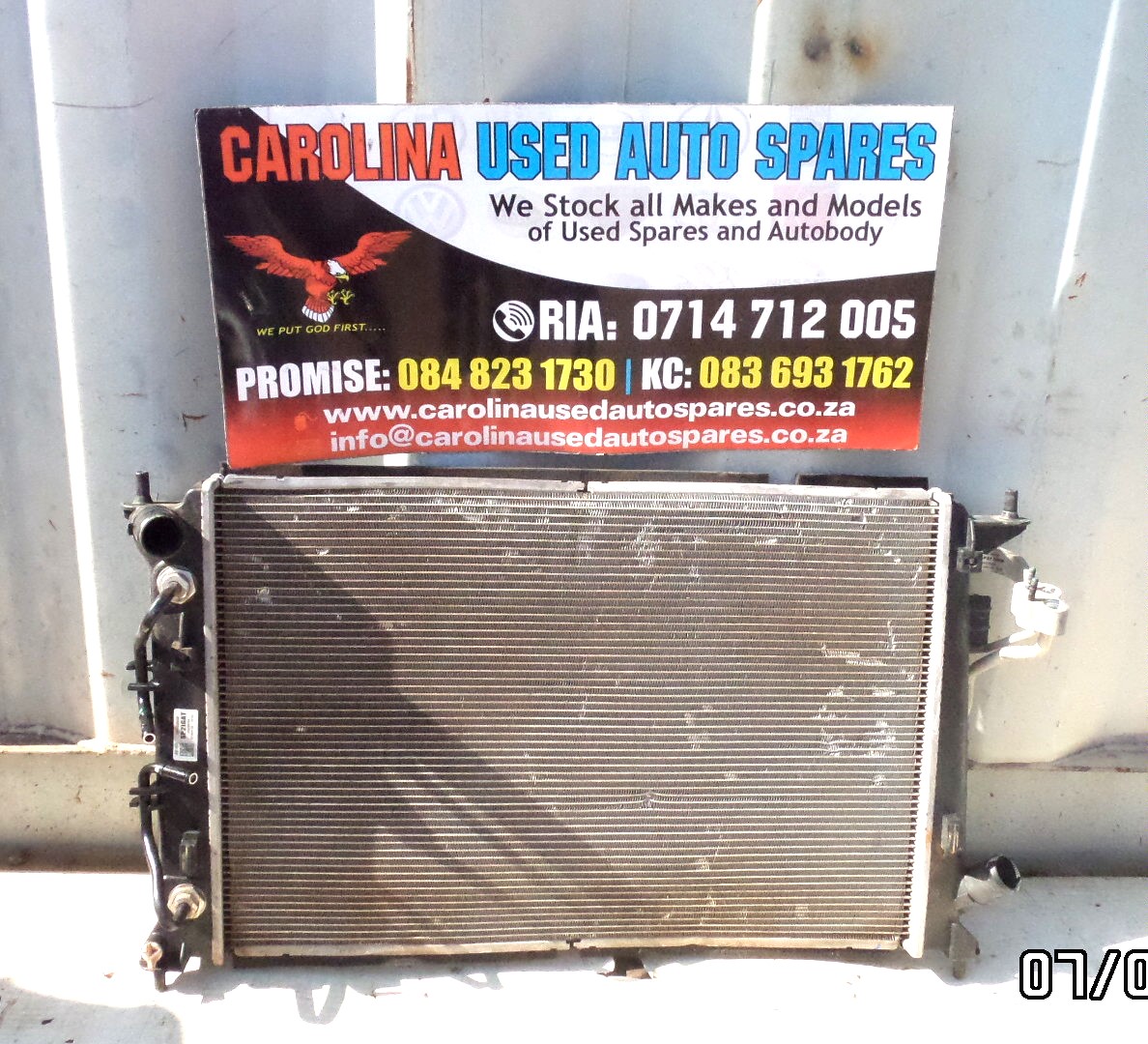 Hyundai Tucson radiator automatic and condenser - Private Seller Hyundai Tucson radiator automatic and condenser - Private Seller