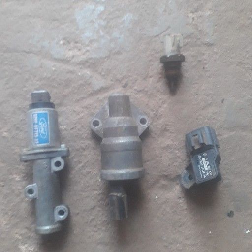 ford escort zetec spares read descript - Private Seller