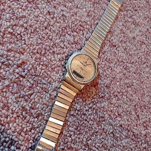 Old watches in good condition Old watches in good condition