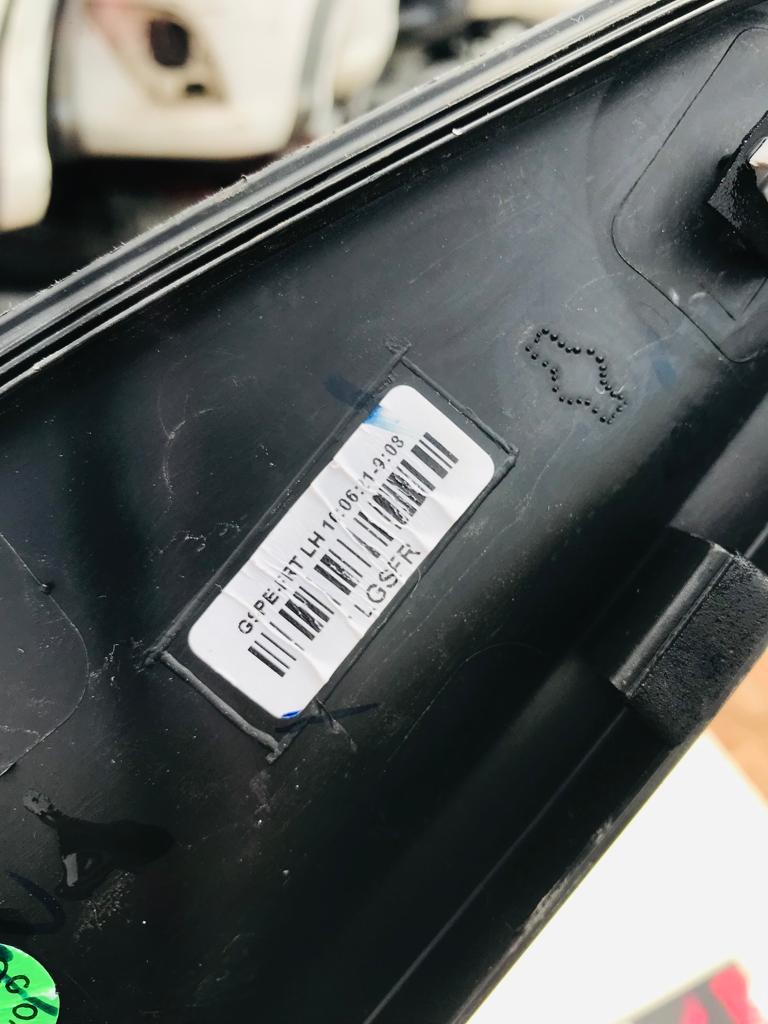 Hyundai Creta left front door moulding - Private Seller Hyundai Creta left front door moulding - Private Seller
