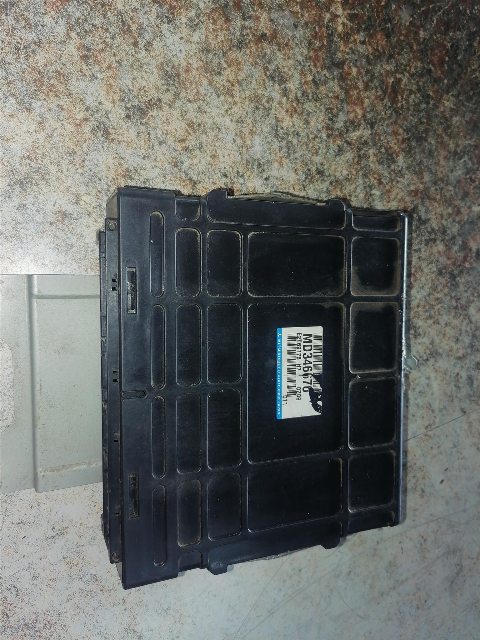 Computer box mitsubishi colt 4g63 - Private Seller