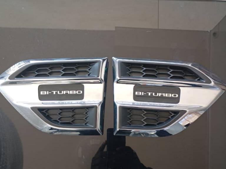 2022 FORD RNAGER T8CHROME FENDER GRILLS - Private Seller