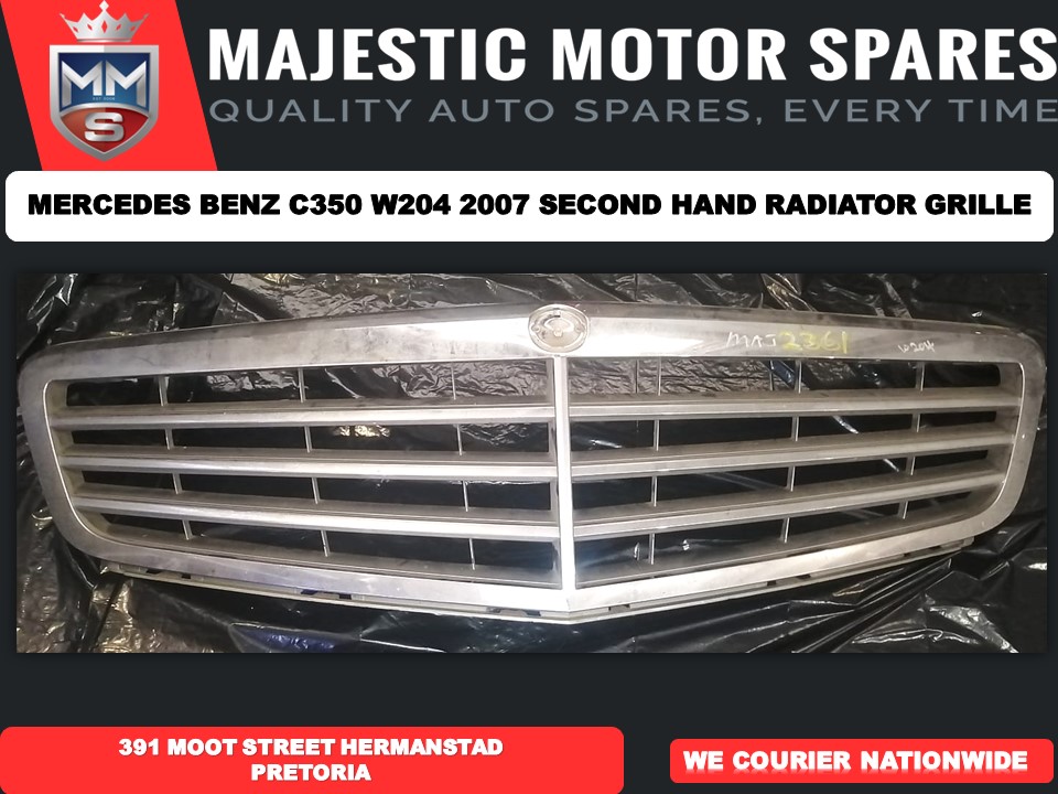 2007 Mercedes Benz C350 W204 Second Hand Radiator Grille for Sale - Private Seller 2007 Mercedes Benz C350 W204 Second Hand Radiator Grille for Sale - Private Seller