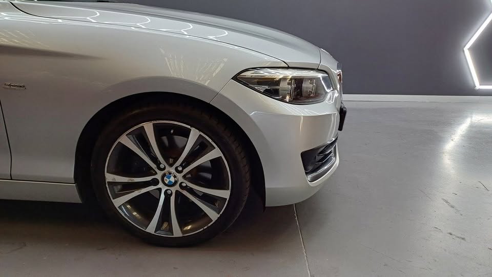 2018 BMW 220i sport line a/t (f22)