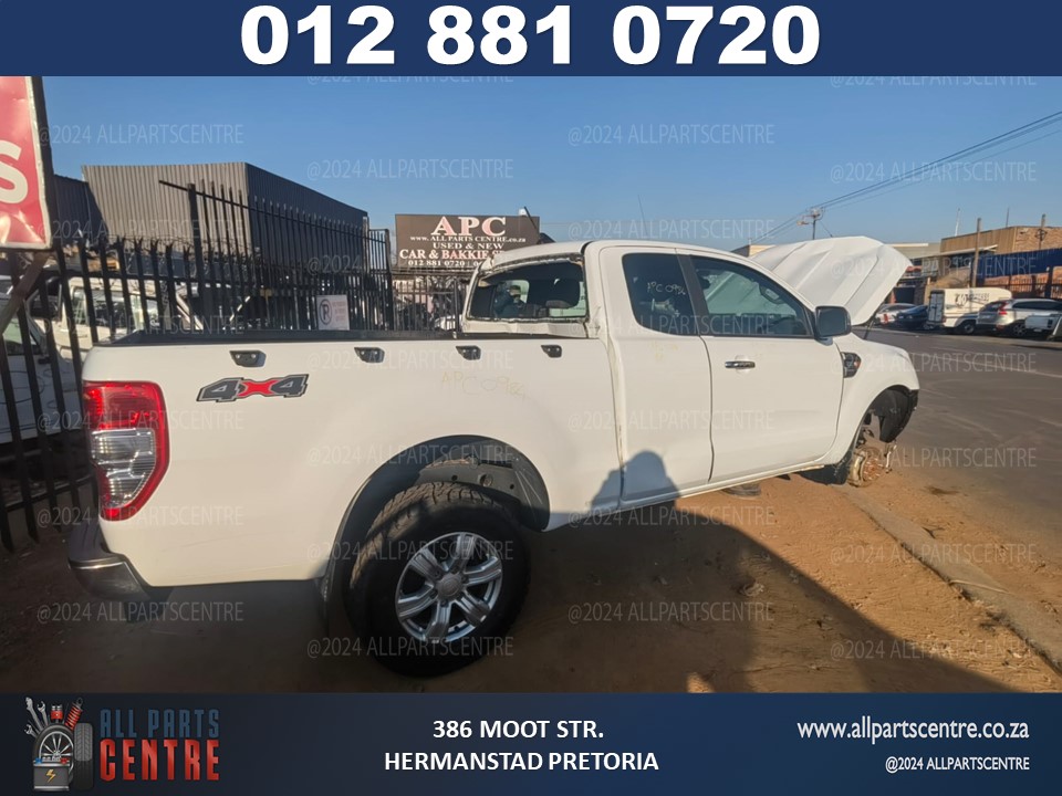 Ford Ranger 2.2 4x4 T8 stripping for spares