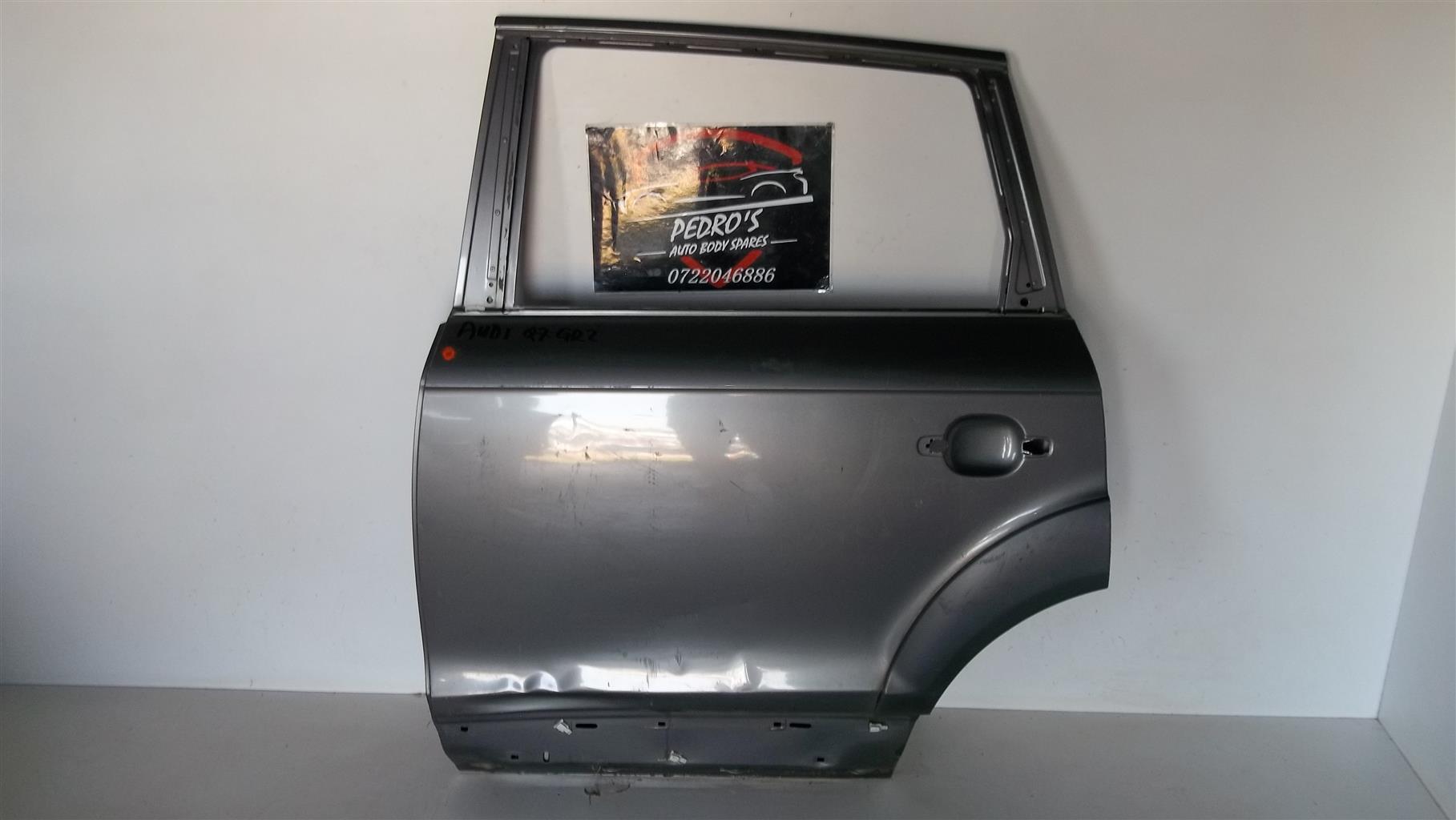 Audi Q7 (Left) rear passenger door - Private Seller Audi Q7 (Left) rear passenger door - Private Seller