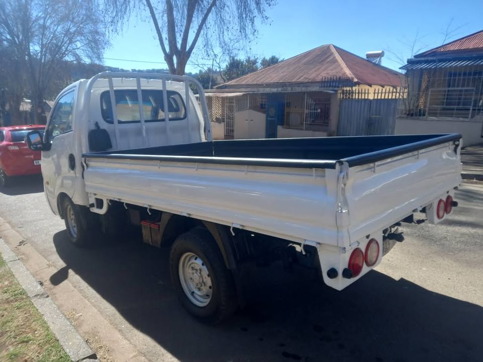 2018 Kia K2700 DIESEL, Manual, White,