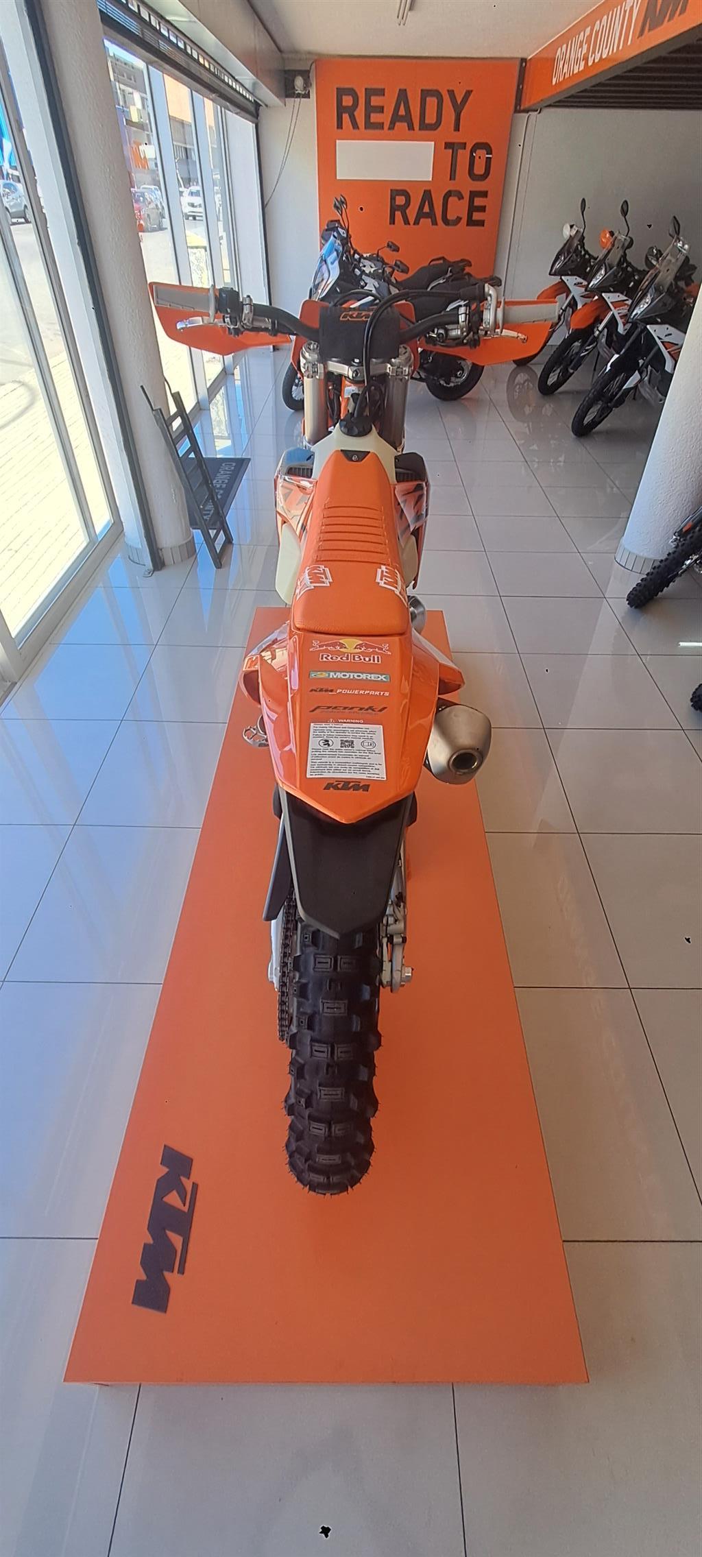 Used 2025 KTM 300 EXC Six Days - Private Seller Used 2025 KTM 300 EXC Six Days - Private Seller