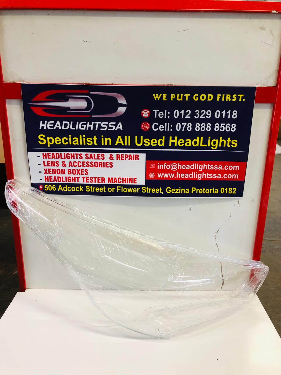 Hyundai Veloster right side headlight replacement lens - Private Seller Hyundai Veloster right side headlight replacement lens - Private Seller