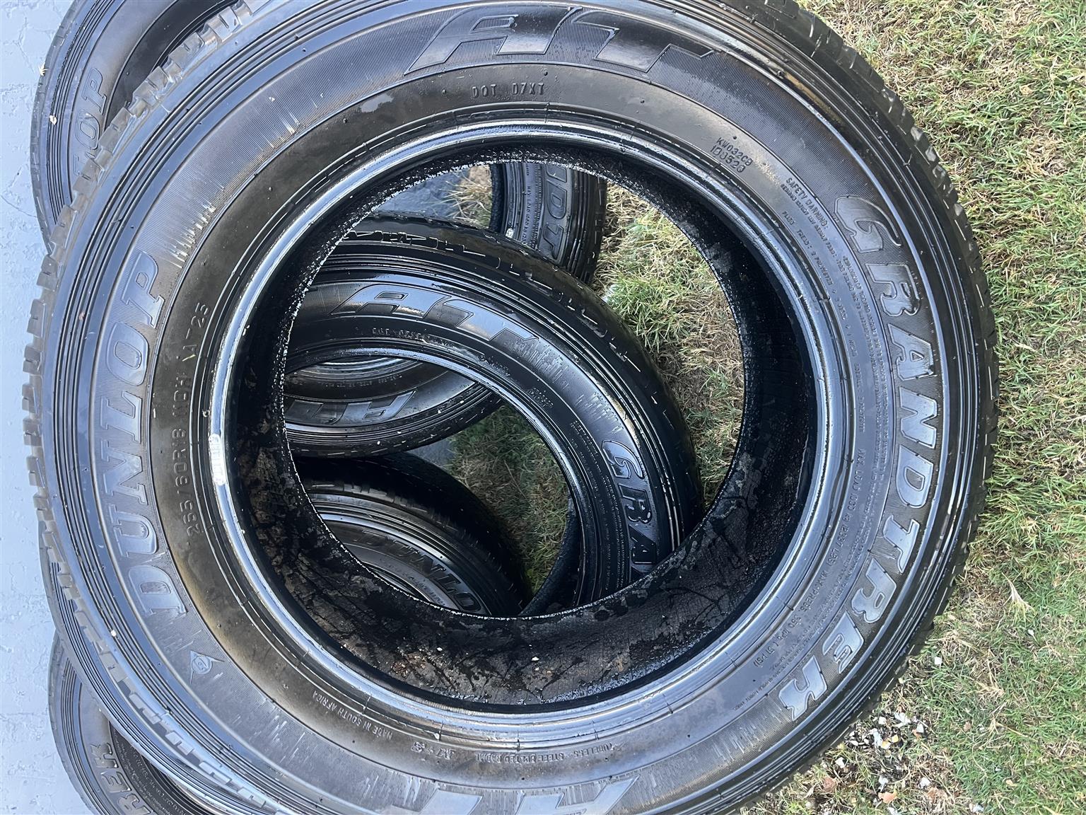 265/80R18 Dunlop tyres - Private Seller 265/80R18 Dunlop tyres - Private Seller