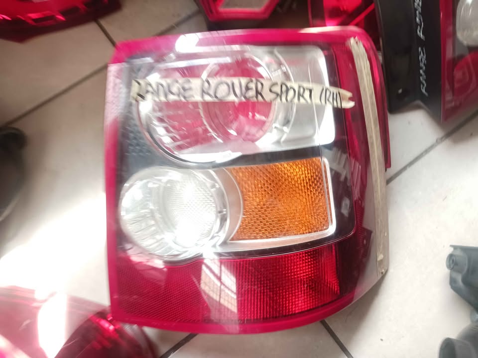 RANGE ROVER SPORT TAIL LIGHT RH 2006-2011 - Private Seller RANGE ROVER SPORT TAIL LIGHT RH 2006-2011 - Private Seller