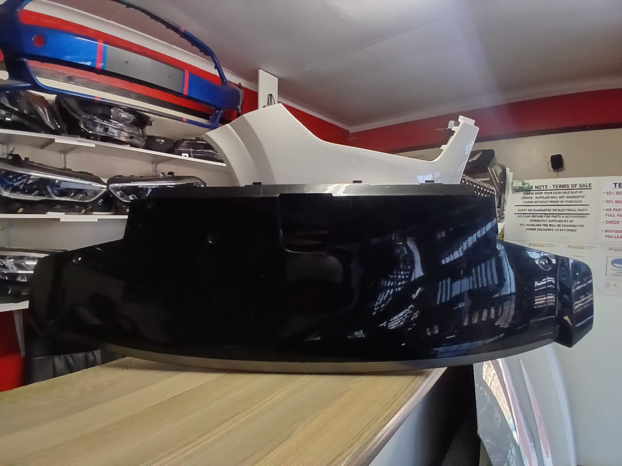 (2020) RANGE ROVER SPORT FRONT LOWER SPOILER (LAND ROVER) - Private Seller (2020) RANGE ROVER SPORT FRONT LOWER SPOILER (LAND ROVER) - Private Seller