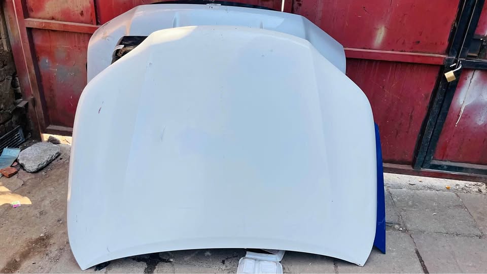 Toyota Hilux GD6 bonnet - Private Seller Toyota Hilux GD6 bonnet - Private Seller