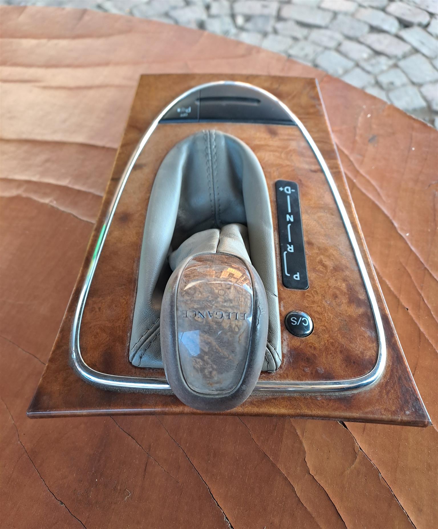 Mercedes Benz E-Class W211 gear knob for prefaced - Private Seller