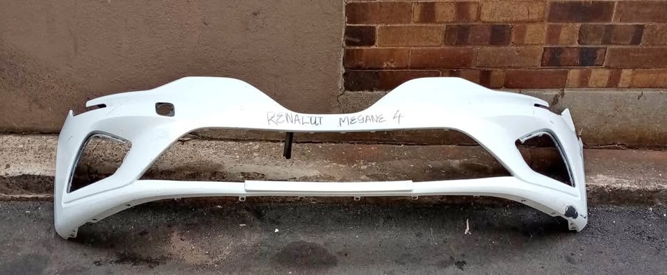 Renault Megane 4 bumper - Private Seller Renault Megane 4 bumper - Private Seller