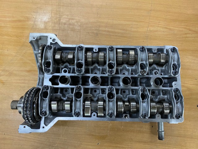 Mercedes Benz W208 CLK 230 Complete Cylinder head - Private Seller