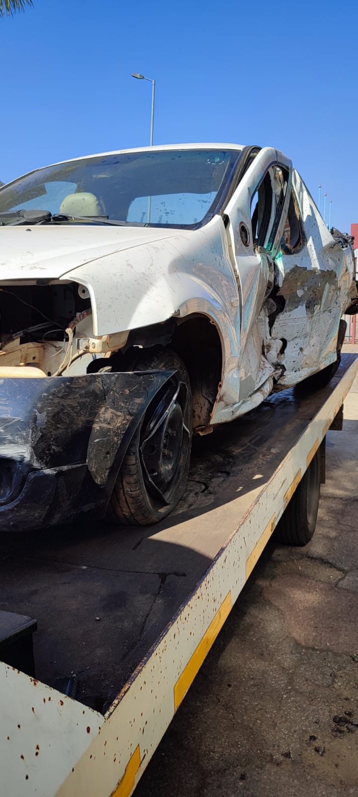 NISSAN NP200 1.6 BAKKIE STRIPPING FOR SPARES - Private Seller NISSAN NP200 1.6 BAKKIE STRIPPING FOR SPARES - Private Seller