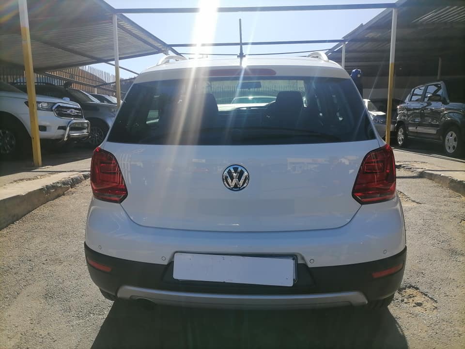 2017 Volkswagen polo 6 1.2 Cross Reserves sensor Service history 6 speed