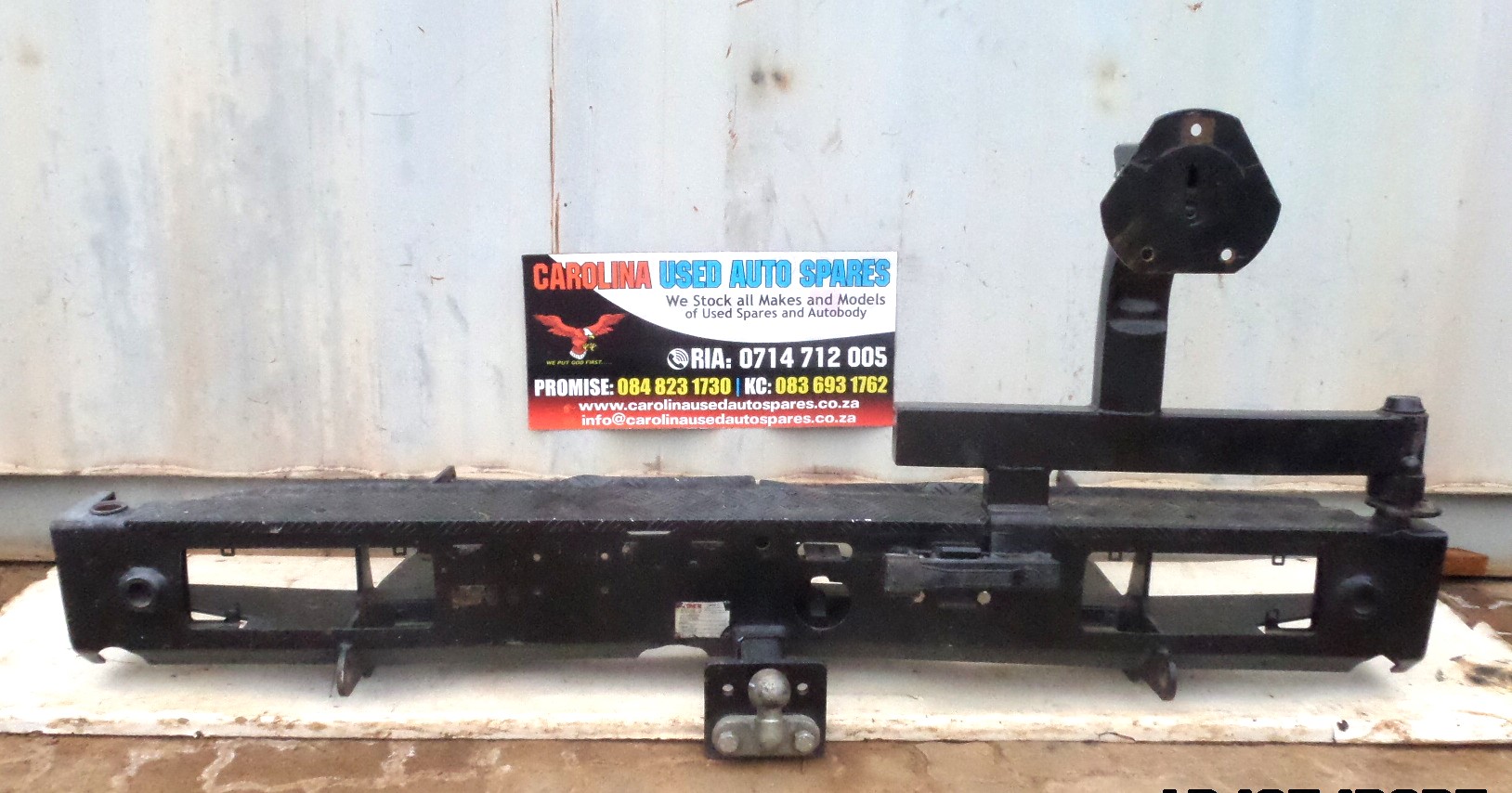 Toyota Land Cruiser 75 series rear/back bumper and towbar - Private Seller Toyota Land Cruiser 75 series rear/back bumper and towbar - Private Seller