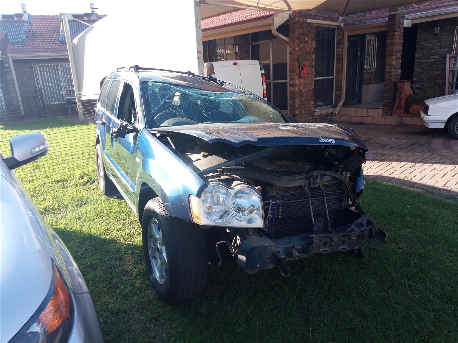 Jeep grand Cherokee hemi v8 5.7 stripping for spares for sale - Private Seller Jeep grand Cherokee hemi v8 5.7 stripping for spares for sale - Private Seller