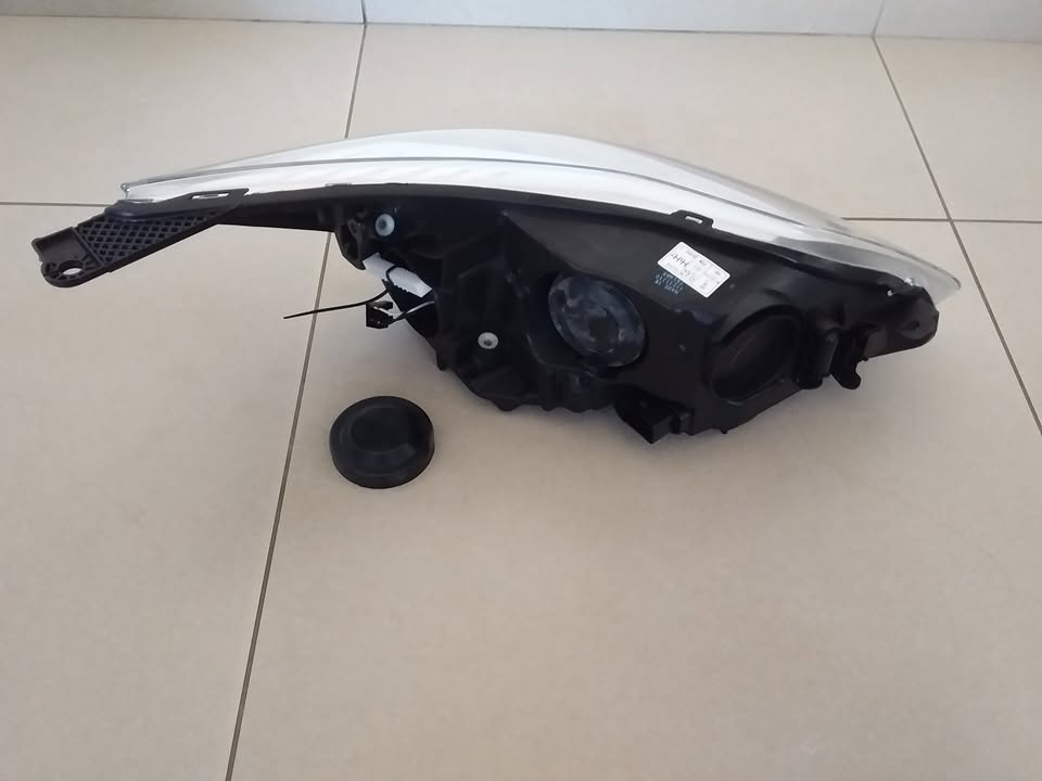 FORD FOCUS 2012/15 ONWARDS BRAND NEW HEADLIGHTS FOR SALE
