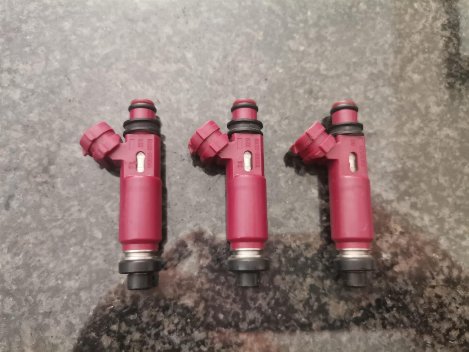 OEM Denso Fuel Injector for 1999 2000 2001 Mazda Miata 1.8L I4 195500-3310 FJ584 - Private Seller