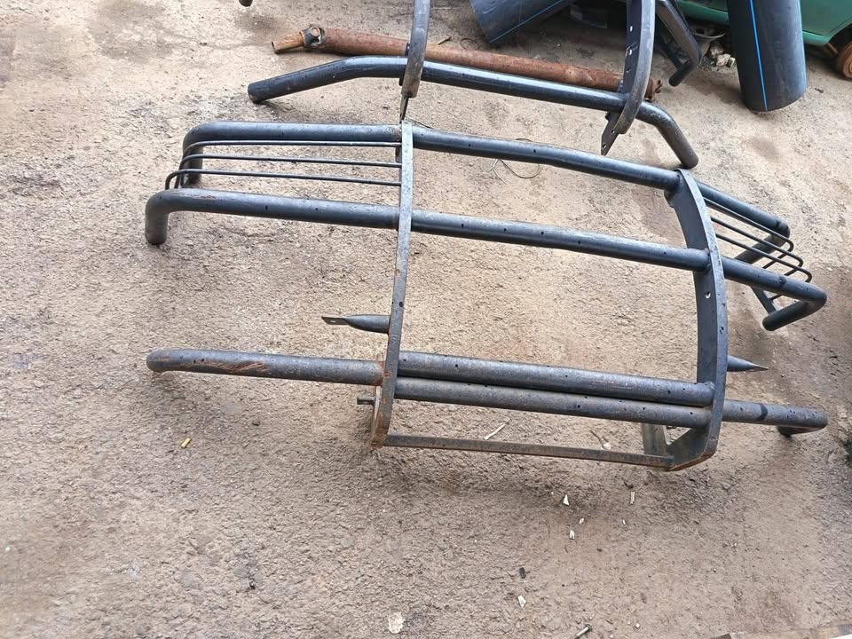 Isuzu 2022 model bull bar  with fitment - Private Seller