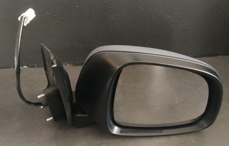 Suzuki SX4 New R/S Electric Door Mirror - Private Seller