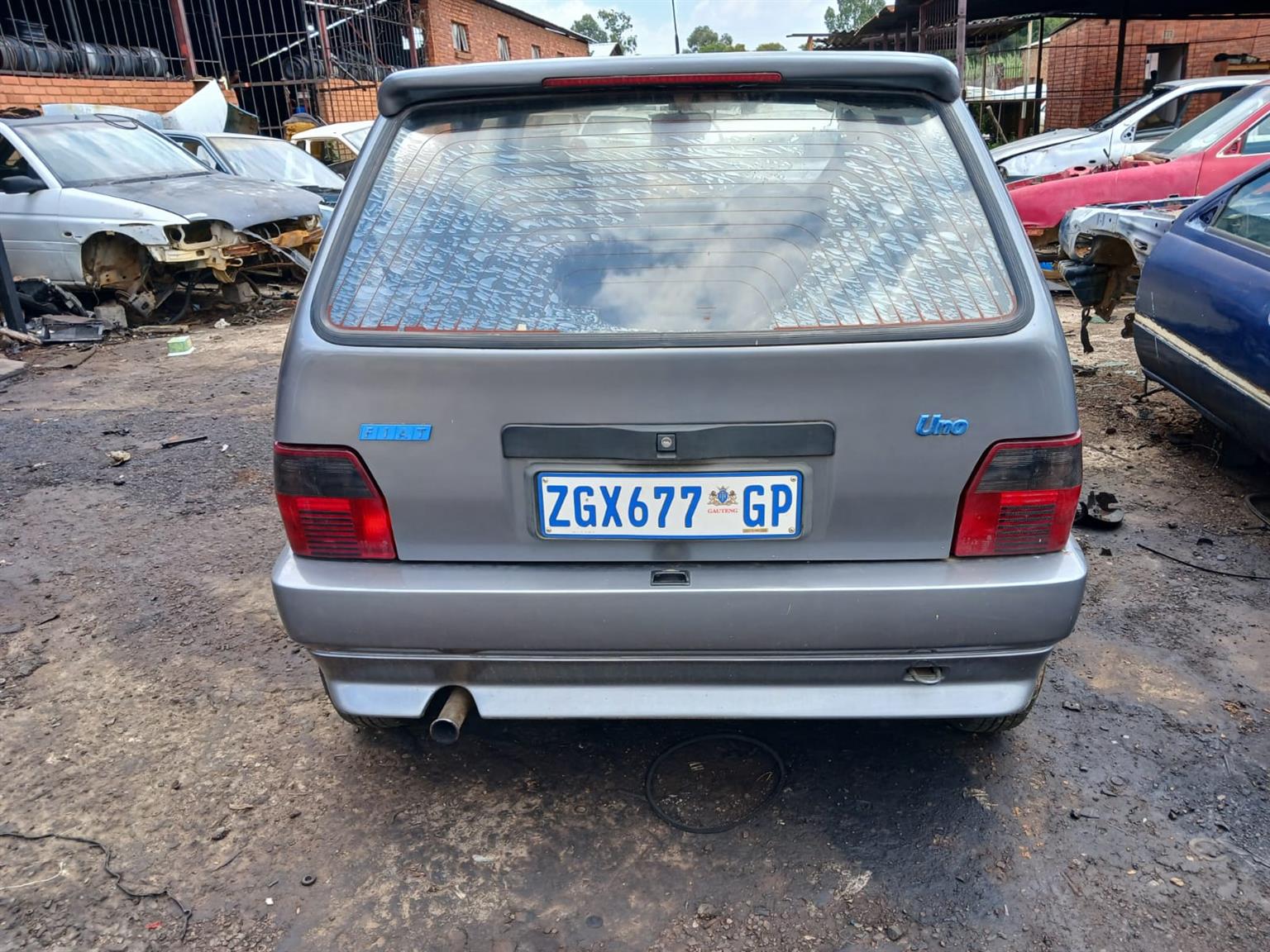UNO 1100 BODY PARTS FOR SALE