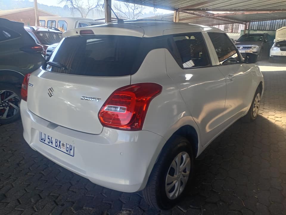 2023 Suzuki Swift 1.2 Manual Petrol White Reverse sensor Full service History
