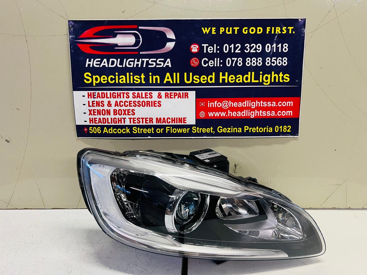 Volvo XC60 right side xenon headlight - Private Seller Volvo XC60 right side xenon headlight - Private Seller