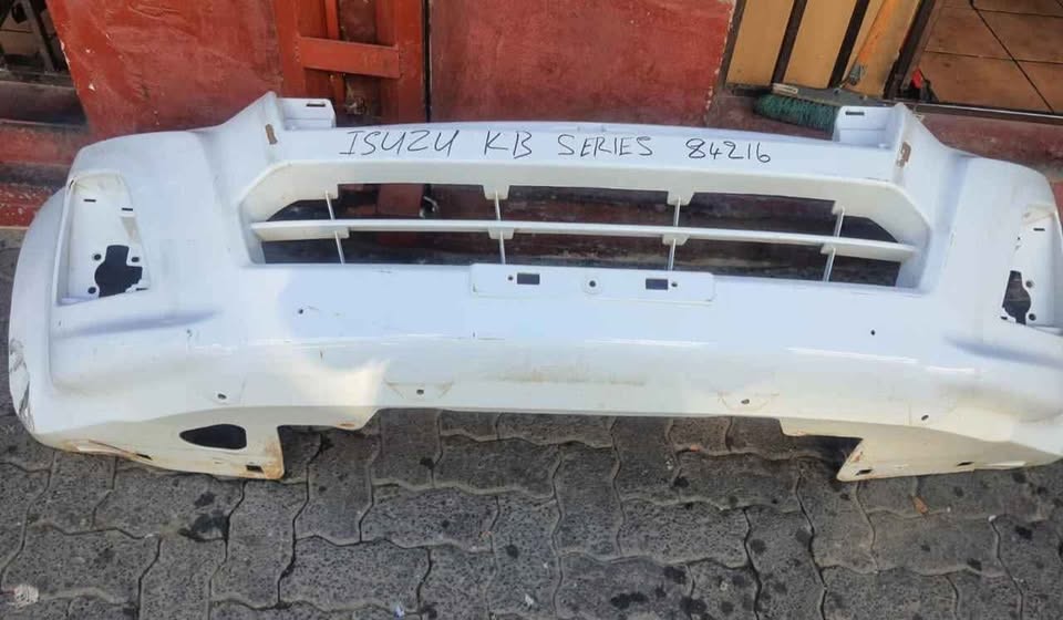 Isuzu KB Series Bakkie Front Bumper. - Private Seller Isuzu KB Series Bakkie Front Bumper. - Private Seller