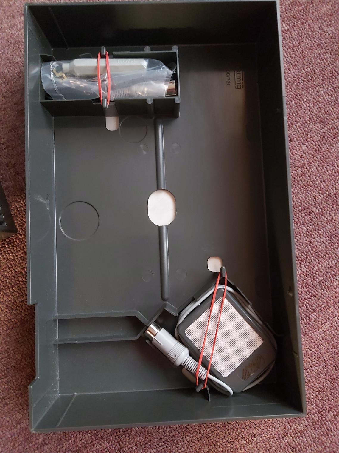 VINTAGE EUMIG MARK S PROJECTOR & BRILLAINT SCREEN FOR SALE