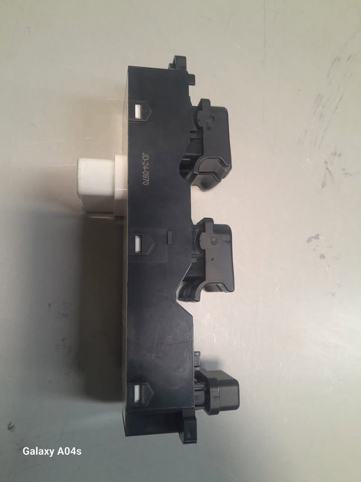 HYUNDAI I20 WINDOW CONTROL SWITCH FOR SALE - Private Seller HYUNDAI I20 WINDOW CONTROL SWITCH FOR SALE - Private Seller