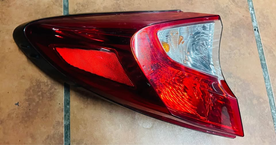 Toyota C-HR taillight 2018/20 - Private Seller Toyota C-HR taillight 2018/20 - Private Seller