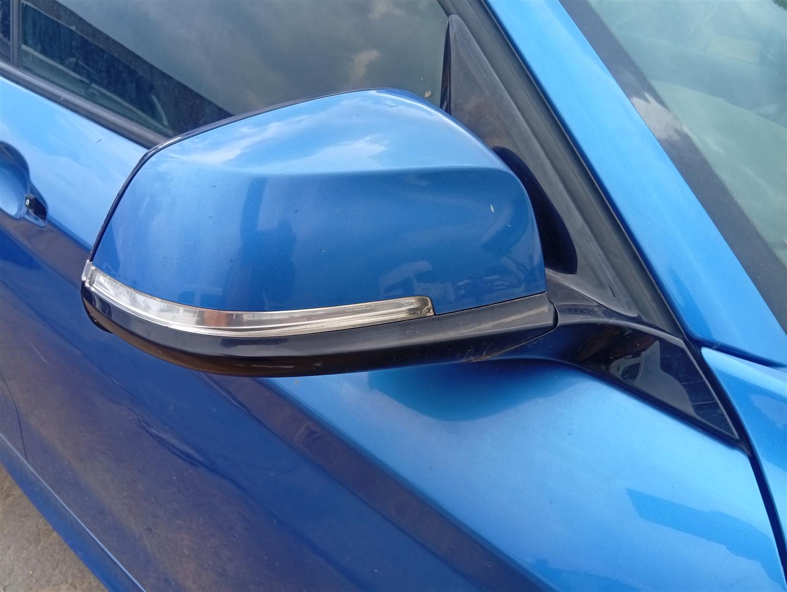 2012-2019 BMW 1 series F20 left and right mirror - Private Seller 2012-2019 BMW 1 series F20 left and right mirror - Private Seller