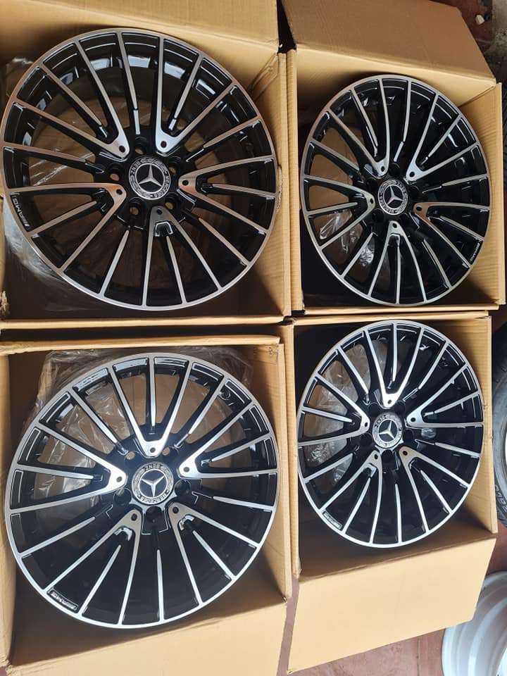 Mercedes Benz mags size 17 aset