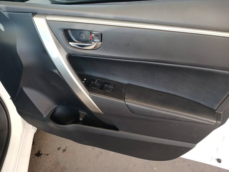 2023 TOYOTA COROLLA PRESTIGE 1.8 Transmission: Automatic Mileage: 22000km Fueltype: Petrol White