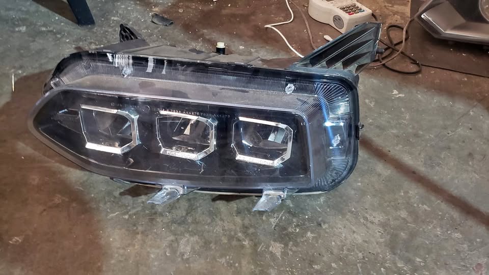 Renault kigger Headlight - Private Seller Renault kigger Headlight - Private Seller