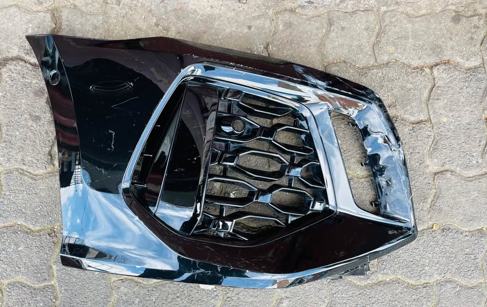 Audi RS3 bumper cover rh - Private Seller Audi RS3 bumper cover rh - Private Seller