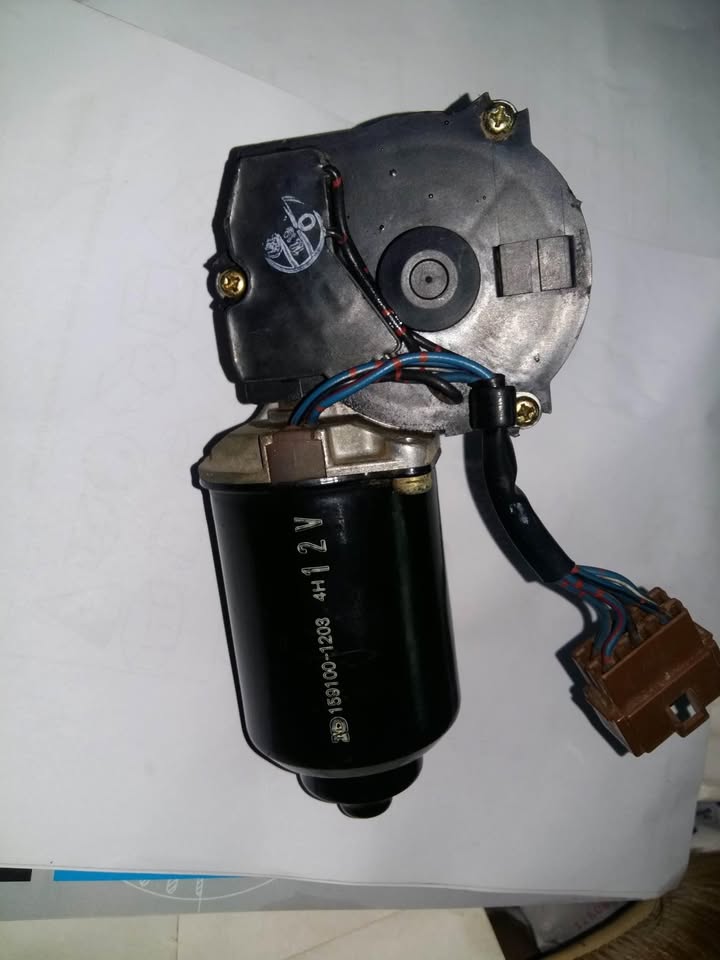Wiper Motor - Mitsubishi Canter ) - Private Seller Wiper Motor - Mitsubishi Canter ) - Private Seller