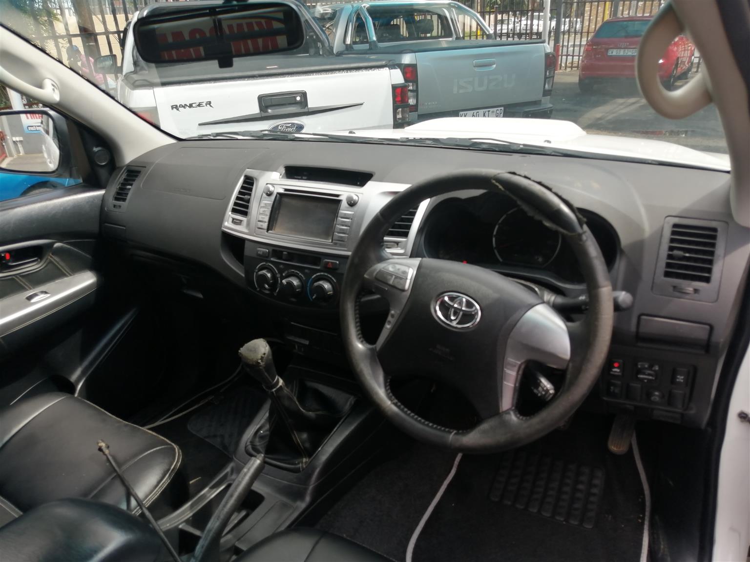 2014 Toyota Hilux 3.0 D4D Extra cab  